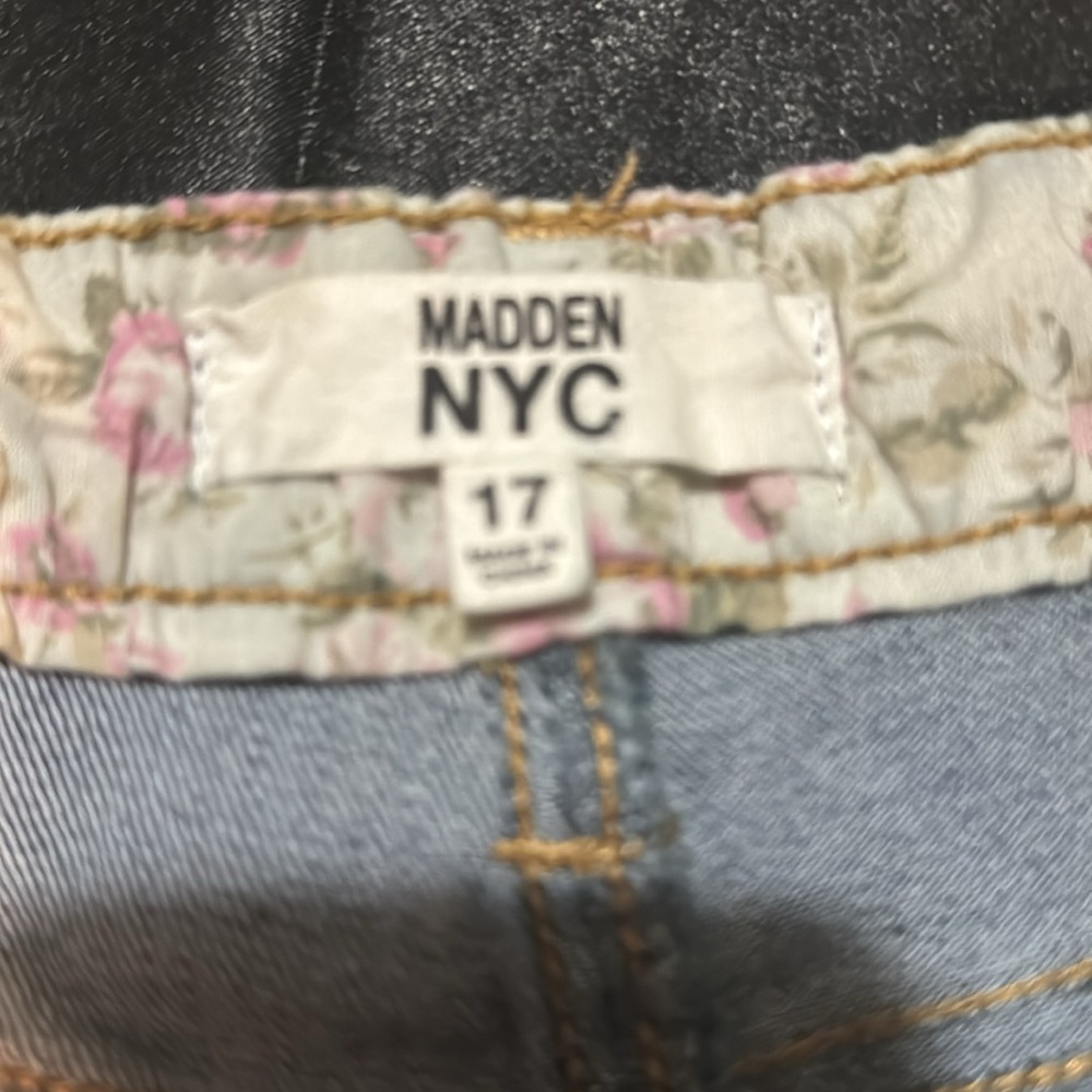 Madden NYC flare jeans size 17 - Picture 3 of 3